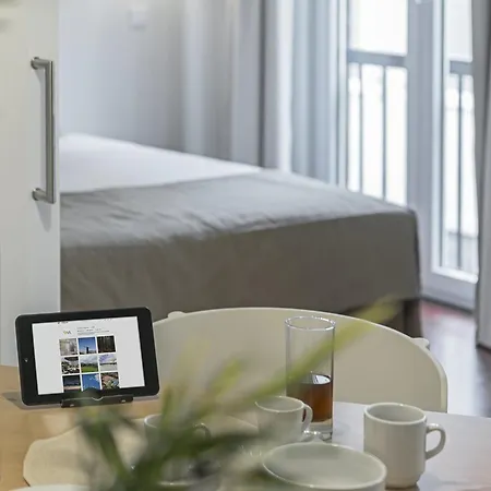 Downtown By An Island アパート