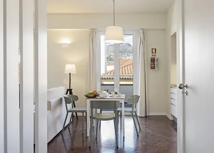 Downtown By An Island *