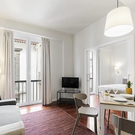 Downtown By An Island Фуншал